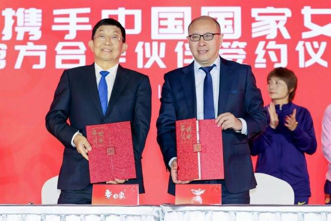 黑丝美女啪啪