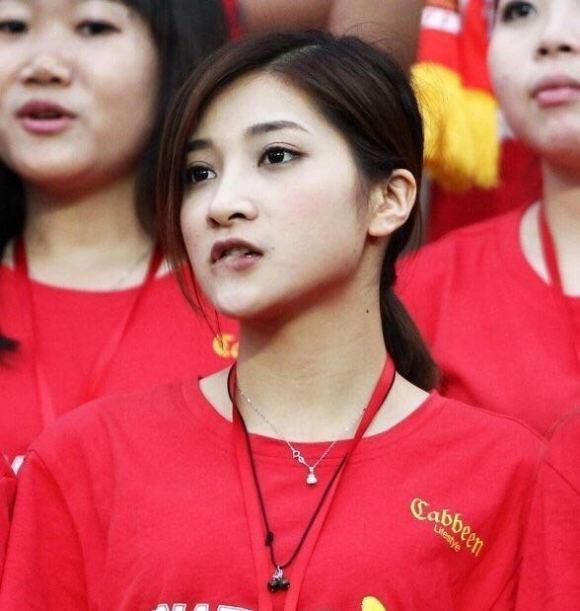 国产精品久久久久精品综合紧